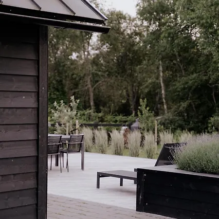 Watermill Resort *